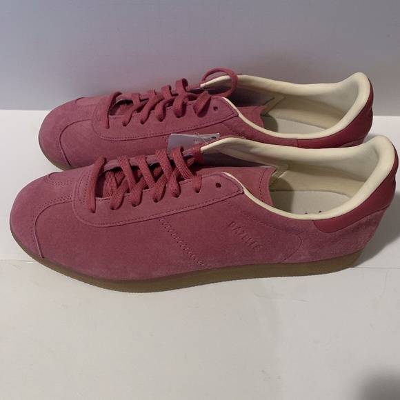 adidas gazelle trace maroon